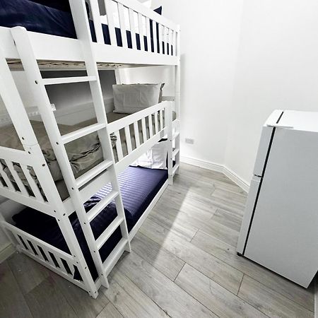 לונדון 149 Budget Guesthouse מראה חיצוני תמונה