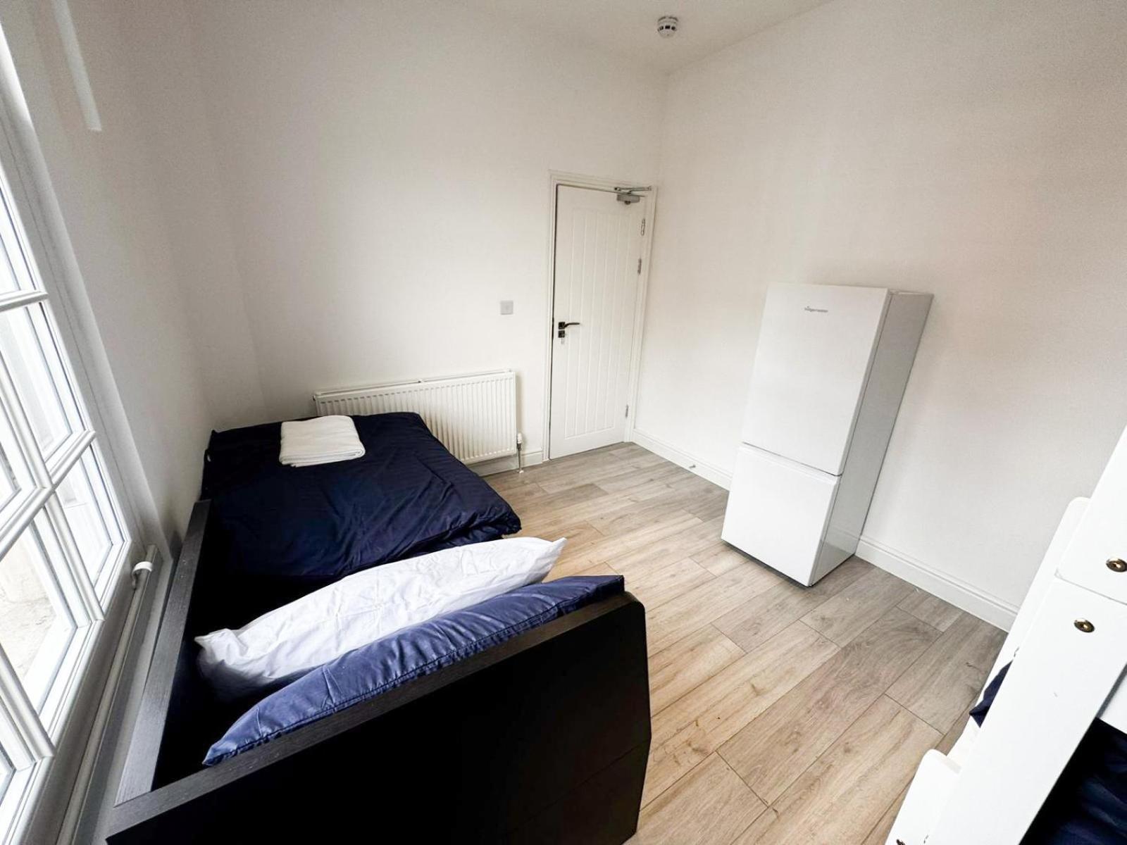 לונדון 149 Budget Guesthouse מראה חיצוני תמונה